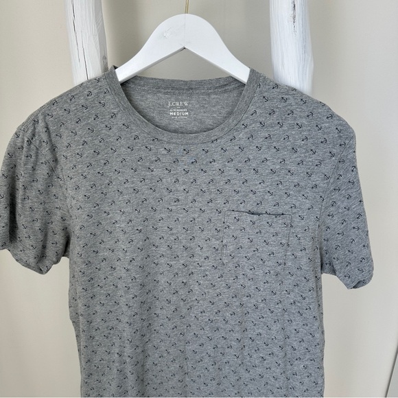 J. Crew Gray & Navy Short Sleeve Tee with Geometric Nautical Pattern Size Medium - Picture 3 of 9